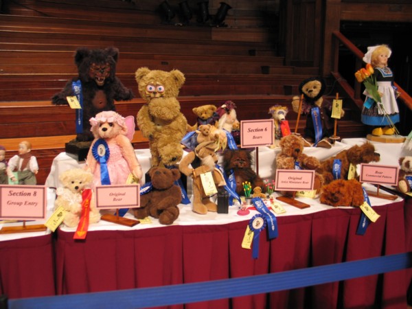 Competition_Tables_05_2009small.jpg