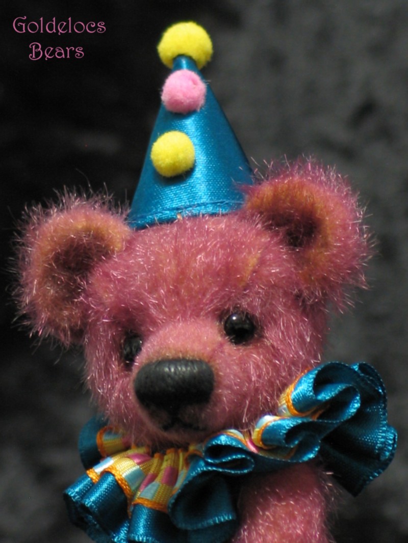 Clown-Bear_05_04-10-09.jpg