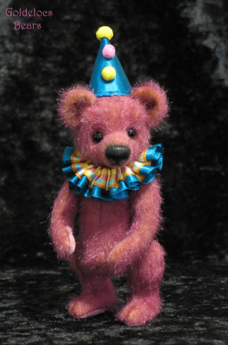 Clown-Bear_19_04-10-09.jpg