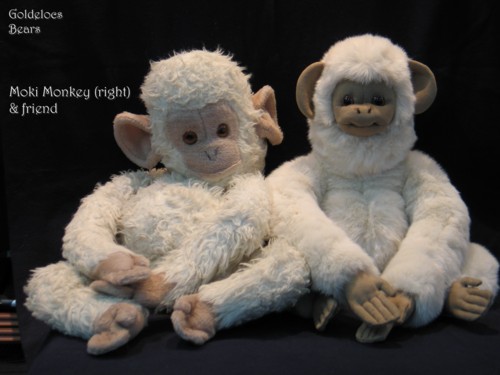 Moki-Monkey_with-original_26-10-08websmall.jpg