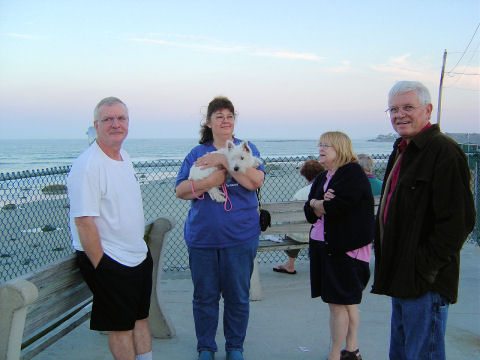 BeachGroup272.JPG
