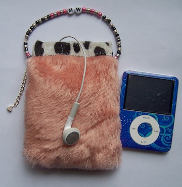 IPOD_HOLDER.jpg