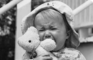 bw_crying_girl.jpg
