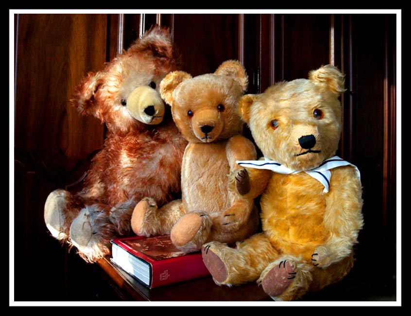 Vintage_teddies_small_size01.jpg