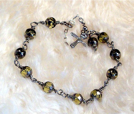 rosary_braclet2.jpg