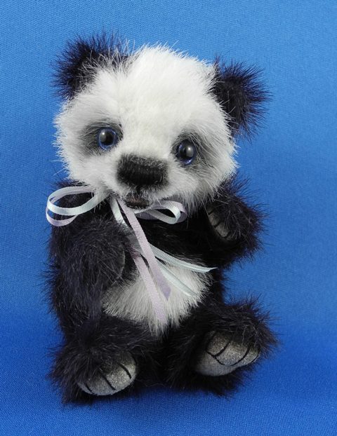 1357375112_front-carson-panda-miniature-bear-mebears-.jpg
