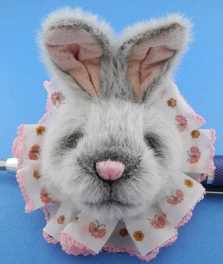 bunny-brooch-front.JPG