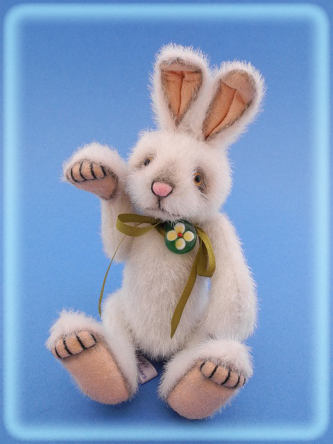 miniature-jointed-rabbit-white-valentina-glass-eyes-front.jpg