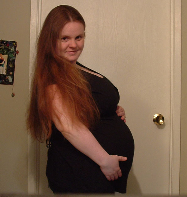 belly24weeks.jpg