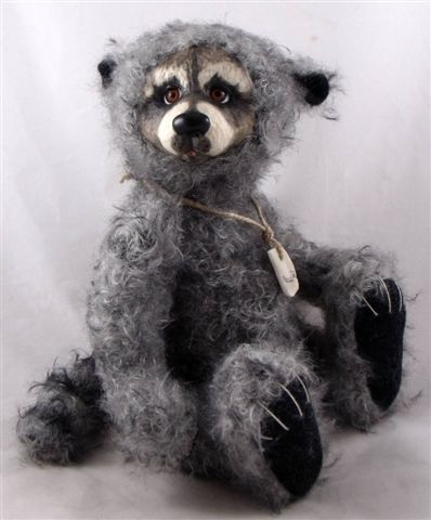 rollie-raccoon-004.jpg-nice-one.jpg