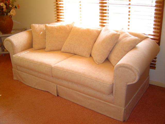couch3-007-Small-2.jpg