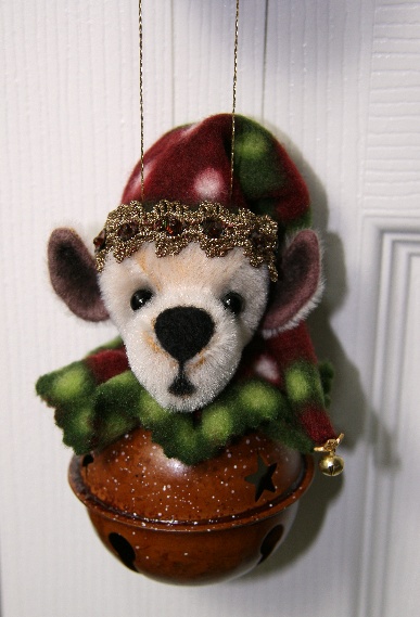 2008ornament1.jpg