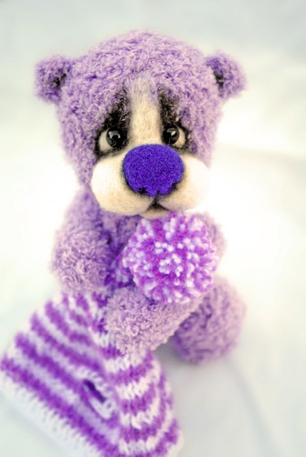 1357929998_ooak_collectible_teddy_bear_emil_6.5_in._crochet_artist_3.jpg