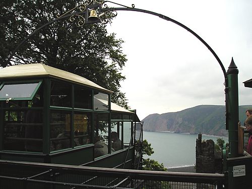 Lynmouthcliffrailway.jpg