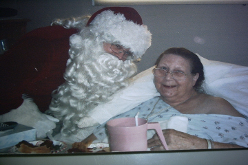 mom-and-Santa-2007-for-tt.jpg