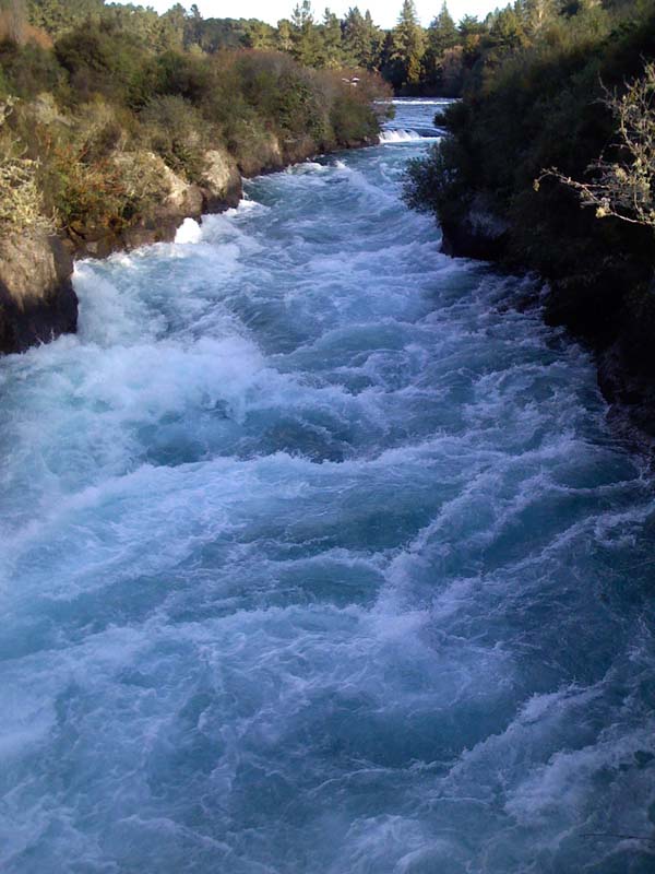 huka-falls.modjpg