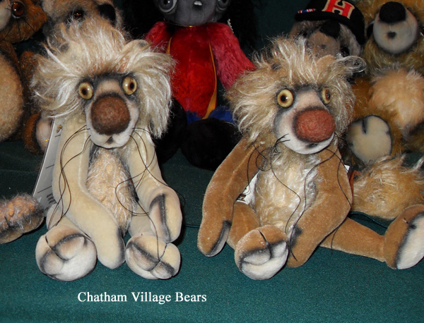 ChathamVillageBears-3-2008.jpg