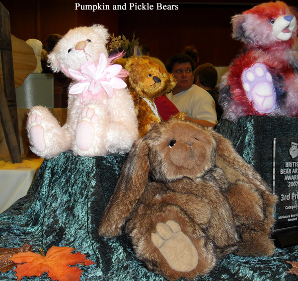 PumpkinandPickleBears2008.jpg
