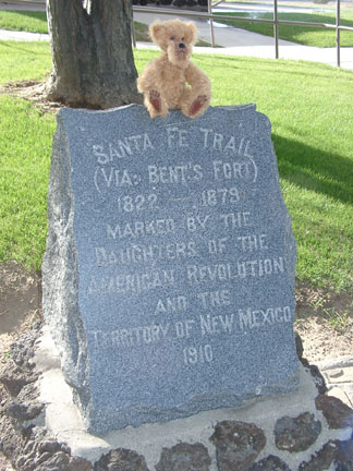 santa-fe-trail-marker.jpg