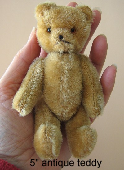 wee-antique-teddy.JPG