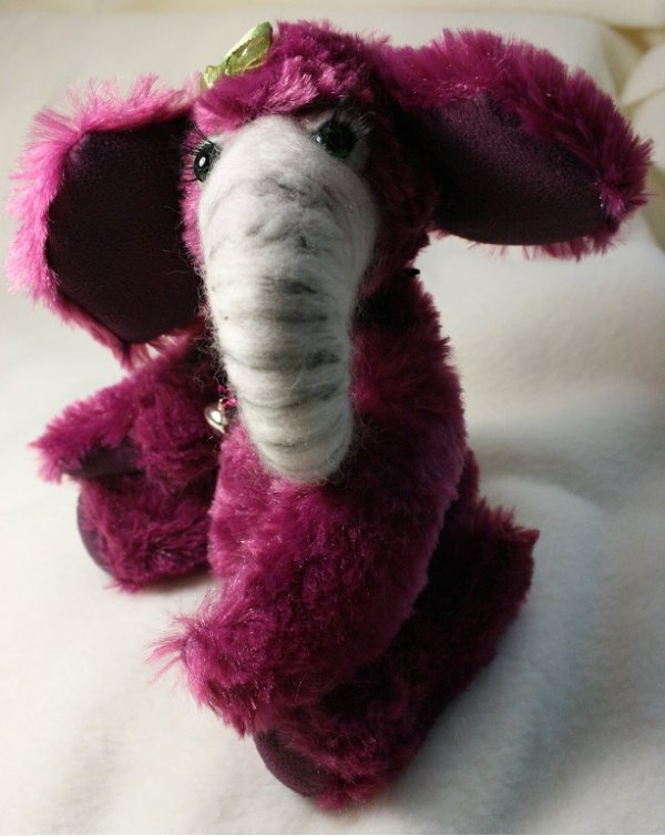 1413379102_pink_olifant_020.jpg