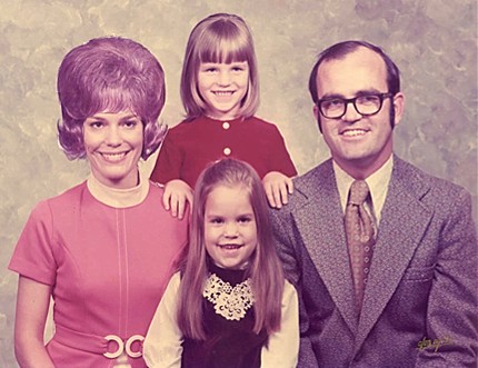 Holcomb_Family_c_1971.jpg
