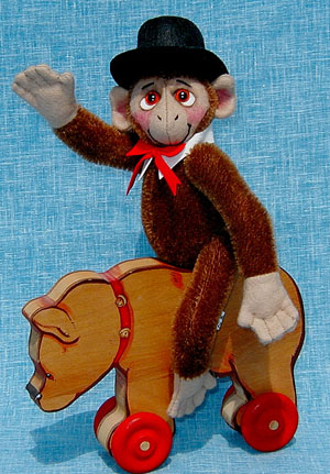 cropped-monkey-full-body300pix.jpg