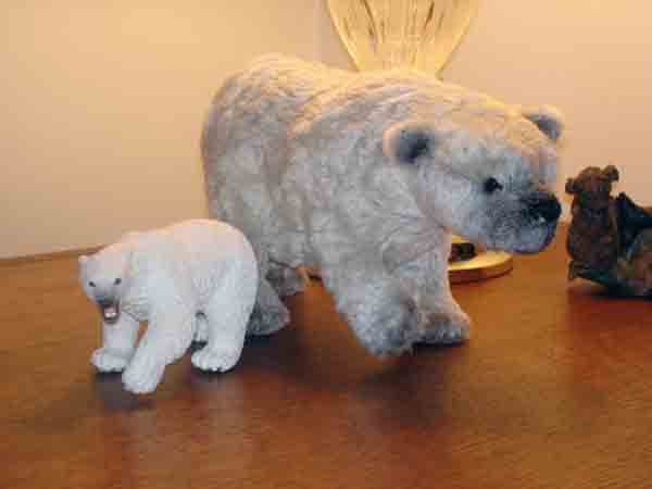 Polar_bear_and_others_016.jpg