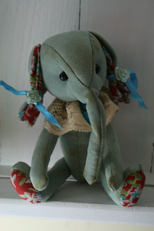 New-elephant-for-ebay-002.JPG