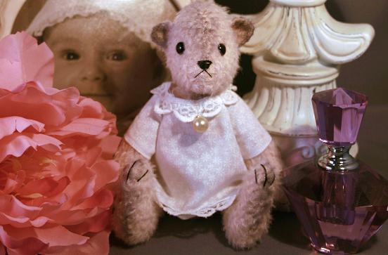 shabby-chic-bear-and-renee-022.JPG