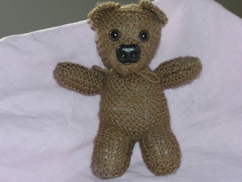 Knitted-Bear.jpg