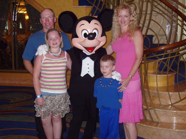 DCL-Mickey-1.JPG