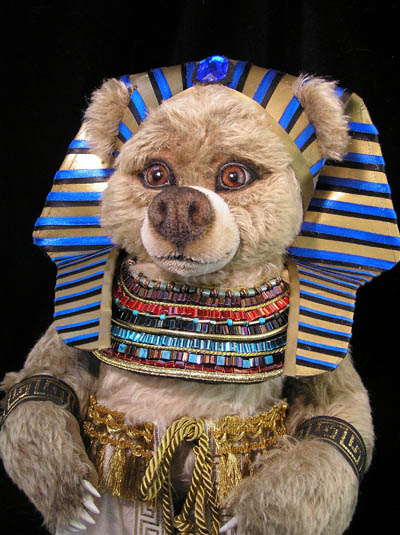 KING-TUT-CU-RESZ-033.jpg