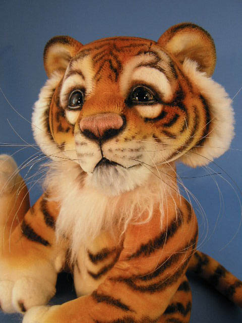 Tiger-Lilly-04-cu.jpg
