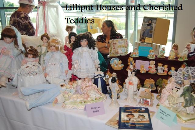Lilliput-Houses-and-Cherished-Teddies.jpg